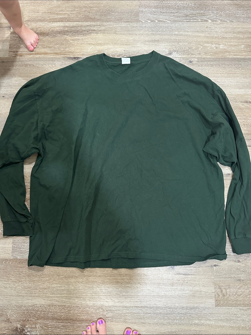 Men's Long-Sleeve Crewneck Shirt in Forest Green